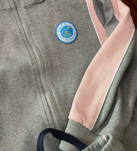 高安路一小 春秋校服 女 130尺码 当时...