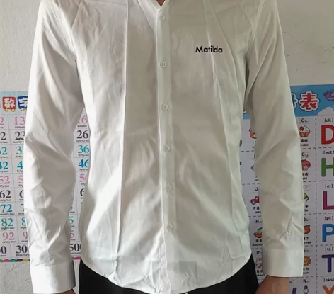 出售一件男士长袖薄款衬衫，M码，实体店购入...