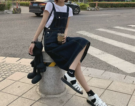 网红牛仔背带裙女2022夏季小个子减龄可爱...