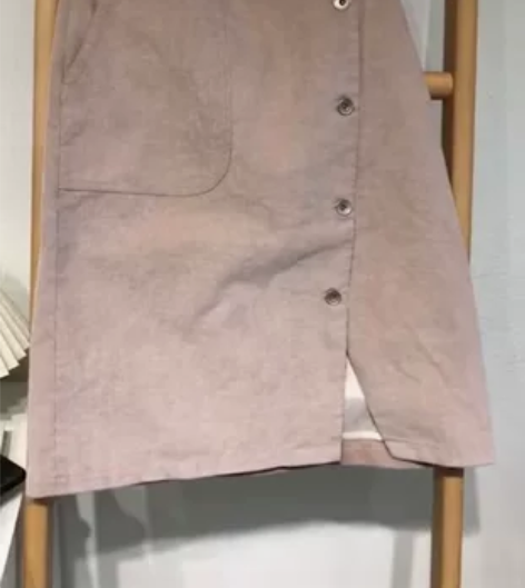 灯芯绒粉色短裙半身裙齐膝裙一片式，日系风。...