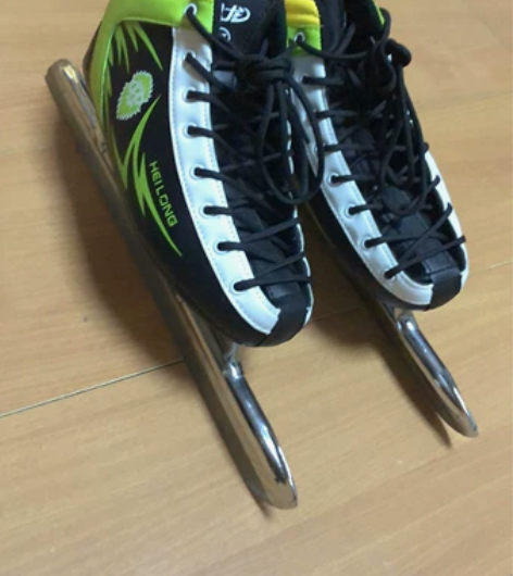黑龙冰刀鞋37码，只穿过一次150自取 感...