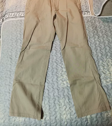 男士卡其裤，尺码175/88，直筒。 几乎...