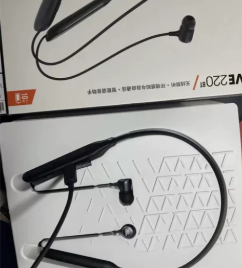 JBL TUNE 200BT 蓝牙无线耳机...