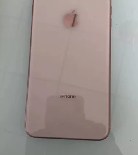 二手苹果8plus 64g手机游戏学生备用...