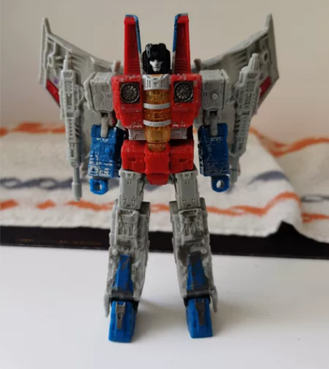 v级围城红蜘蛛3C版 9成新 站尸一年无盒...