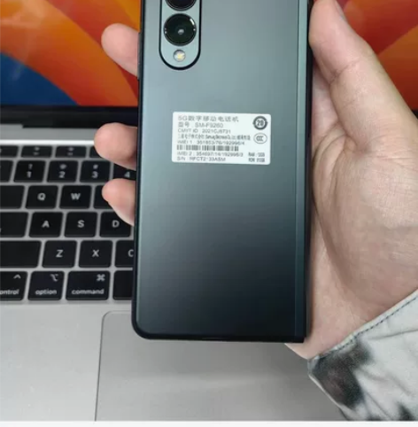 转让一部国行三星Fold3折叠屏手机，12...