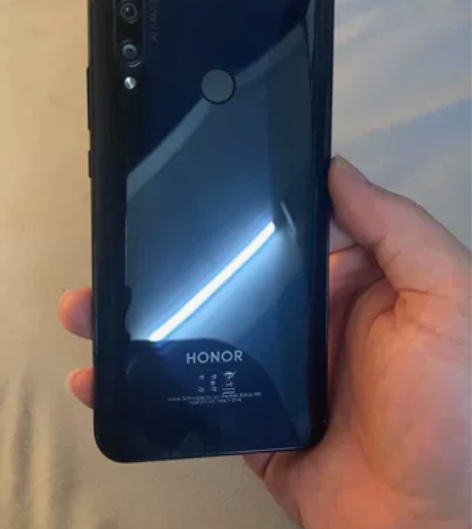 95新成色很好的全原装荣耀9x国际版,12...