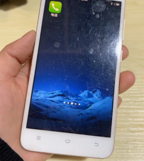 vivo Y53L手机,正常充电开机,屏幕...