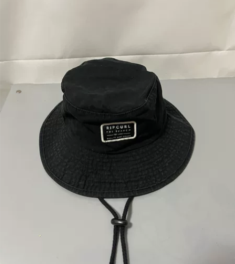 Ripcurl大牌黑色渔夫帽一顶 全新。正...