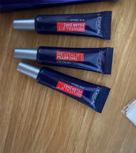 欧莱雅熨斗眼霜 男朋友买的 大的份量太多了...