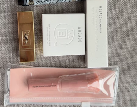 断舍离一切闲置化妆品，打包88包邮。眼线笔...