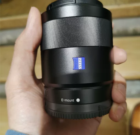 出个人自用都索尼E卡口蔡司55 1.8镜头...