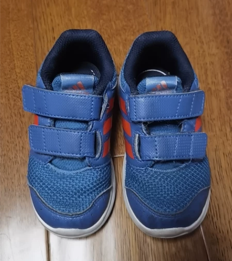阿迪达斯Adidas 童鞋 运动鞋 8成新...