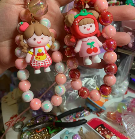 闺蜜款手机挂绳 赠透明片片 一条19元不包...