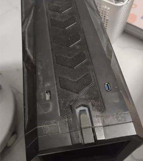 先马刺客电脑主机箱,东西都拆下来了,不包括...