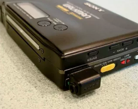 索尼 随身听  wm-f702极品外观 不...