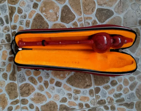 葫芦丝，几乎全新，经过大者专业老师调音。3...