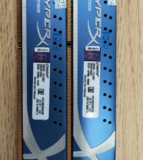 金士顿ddr3内存，4g×2套装 感兴趣的...