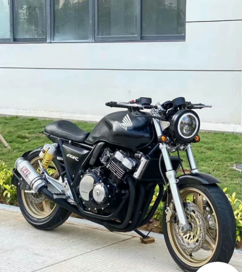 本田CB400改复古 重点看图2。低价出售...
