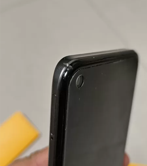 Realme q3 8+128 高通750...