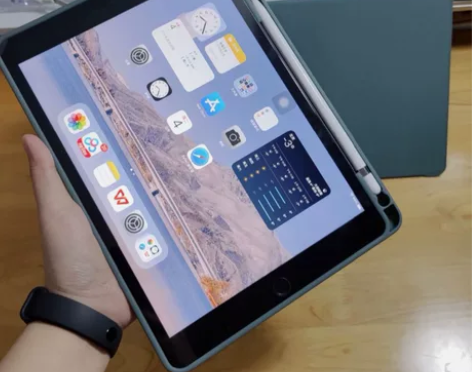 画室转手，低价出iPad 2020款 25...