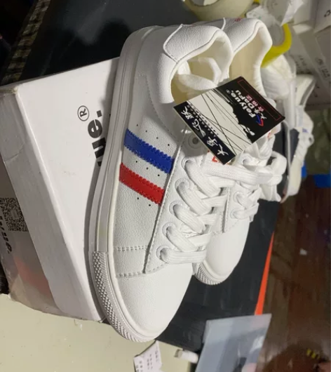 大孚飞跃女鞋板鞋35码全新便宜卖15包邮 ...