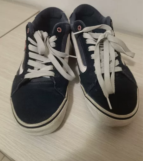 vans，板鞋，加绒款，低帮，深蓝色 43...
