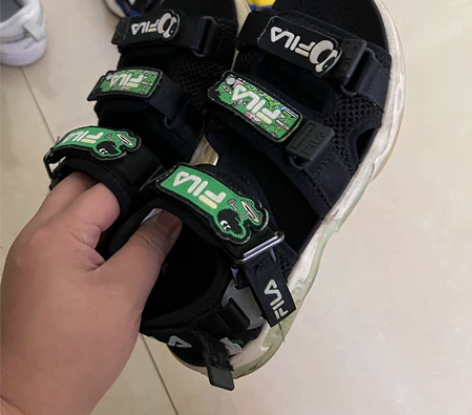 斐乐夜光底,4Y36码,原盒还有套新贴,未...