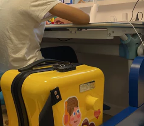 VIPkid儿童 可骑旅行箱 本来打算带孩...