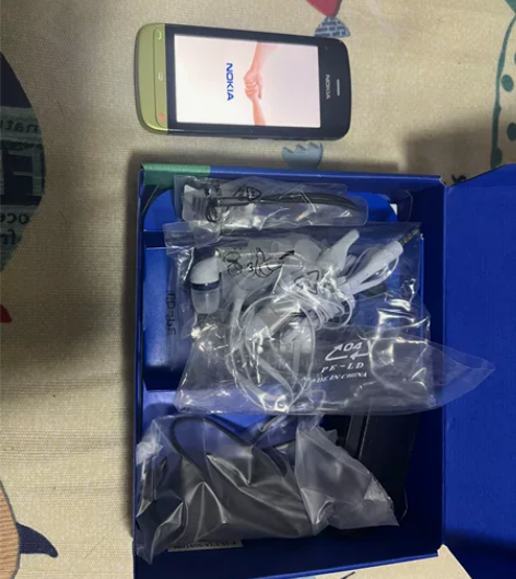 诺基亚c5 03,箱说全,全套库存,体验完...