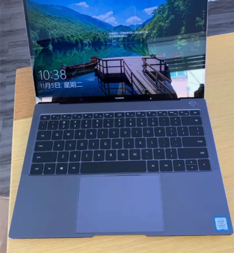 华为笔记本mate bookXpro ，八...