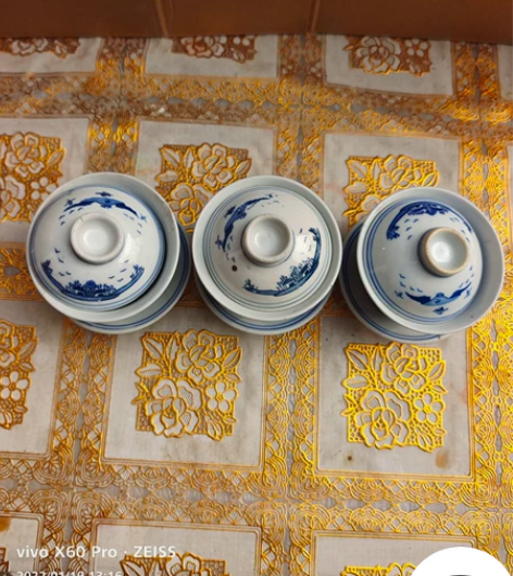 低价出售文革时期青花瓷盖碗 朋友收藏古董,...