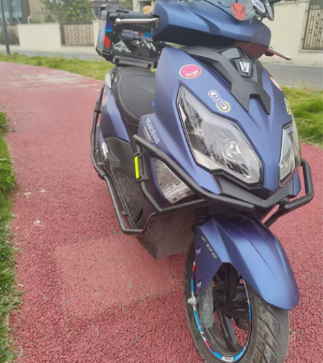 豪爵afr125，今年8月上牌，跑了800...