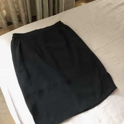 雪纺职业半身裙包臀裙 100斤左右穿，有内...