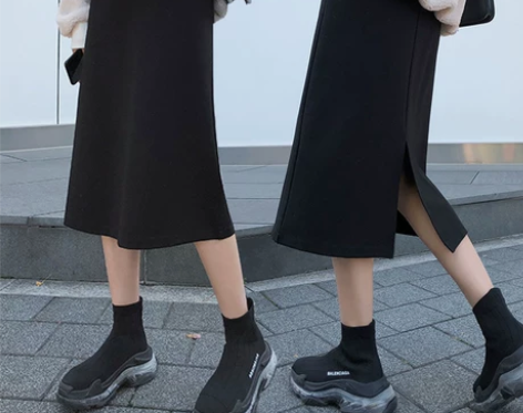 半身裙女春秋季2021新款黑色开叉包臀高腰...