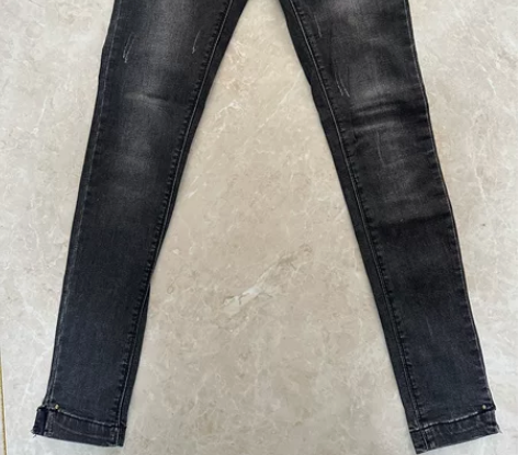 牛仔 铅笔裤 紧身 感兴趣的话点“我想要”...