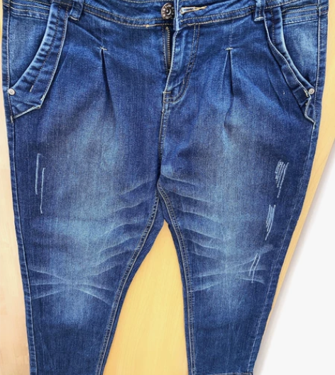 女款 七分牛仔裤 30码 牛仔蓝(面料成...