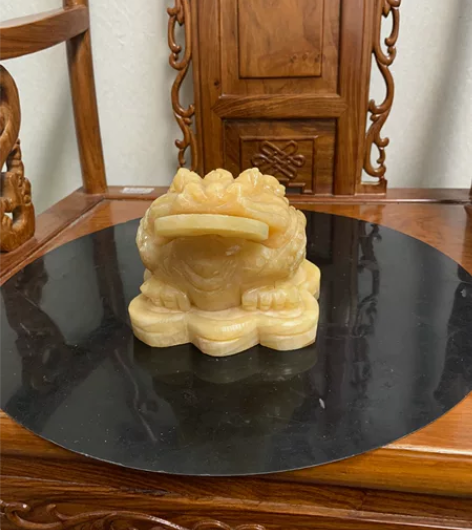 龙岗义乌合同期到，清货，天然玉石金蟾玉雕三...