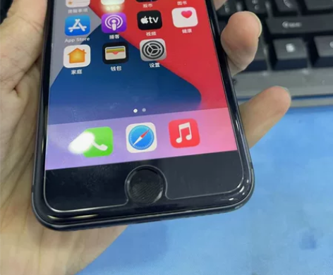 苹果8,64G,小花,原机,电池83% 感...