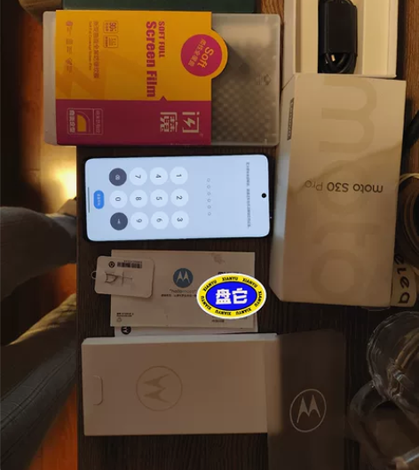 moto 摩托s30pro 12+512g...