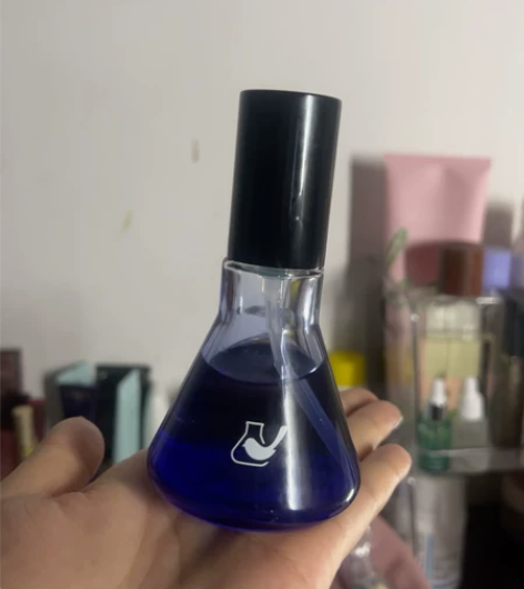 菜鸟和配方师控油精华 用了没几次  刚买的...