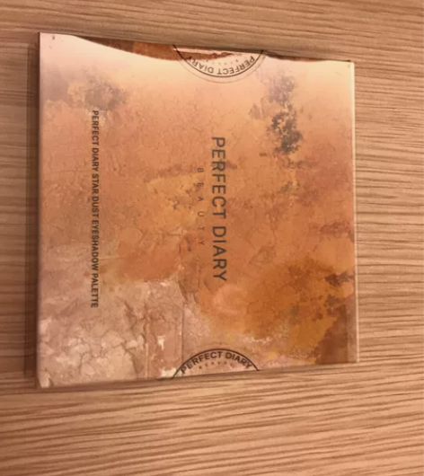 完美日记眼影盘,未开封 感兴趣的话点“我想...