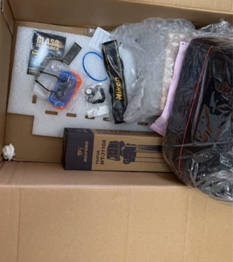 尼康D3500全新两台，刚买三四天，镜头和...