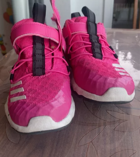 阿迪,鞋内长18!适合春秋!粉粉的 感兴趣...