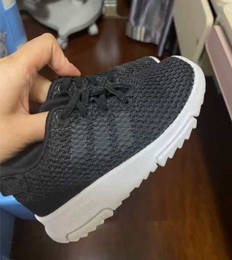 阿迪儿童运动鞋 感兴趣的话点“我想要”和我...