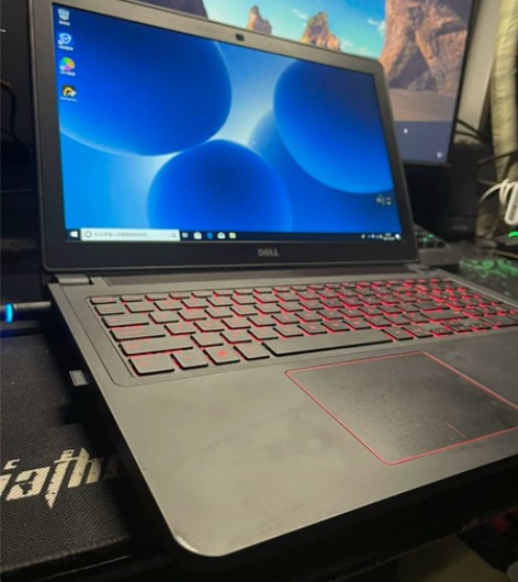 戴尔灵越游匣5577游戏本，配置见图。 整...