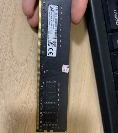 镁光DDR4 4G内存，频率2400，自用...