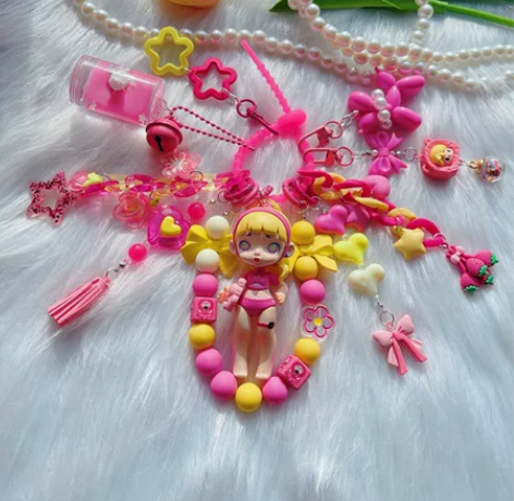 LAURA劳拉钥匙扣/劳拉滑浪少女钥匙扣，...