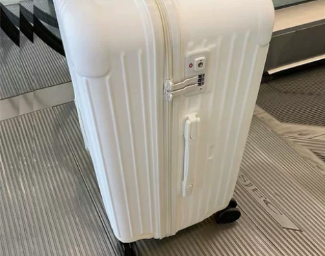 马东强超大容量学生行李箱女拉链拉杆箱30寸...