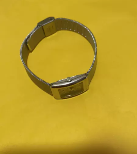 天王手表，电池已没电。闲置物品。 感兴趣的...